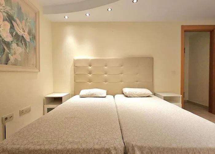 Apartament Big And Beautiful House